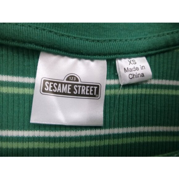 NWT- Sesame Street Youth Oscar The Grouch Embroidered Short Sleeve Top - Picture 4 of 10